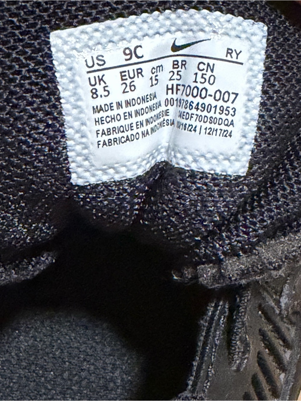 Nike Kids Black Vomero 5 Sneakers – Size 9C – EU 26 - Picture 8 of 8